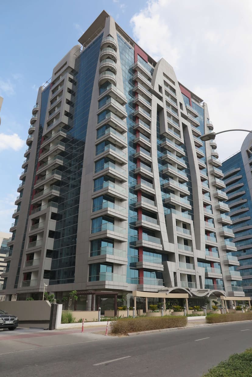 Hub Canal 2 Tower — photo 1