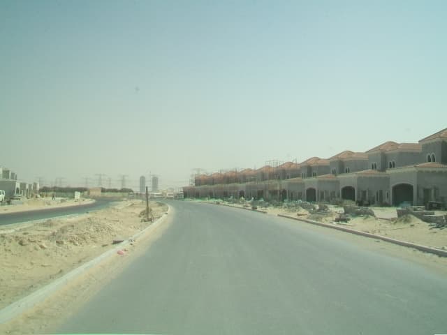 Al Furjan construction — photo 2