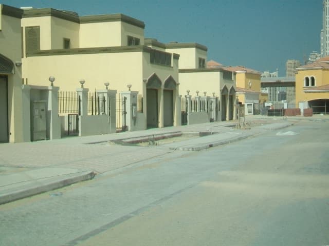 Al Furjan construction — photo 8