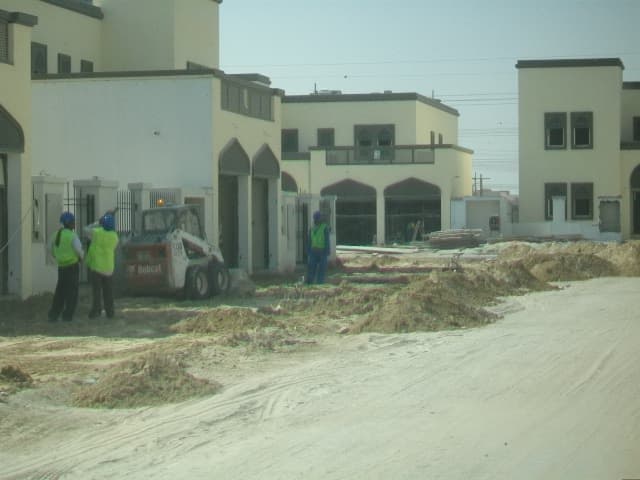 Al Furjan construction — photo 1