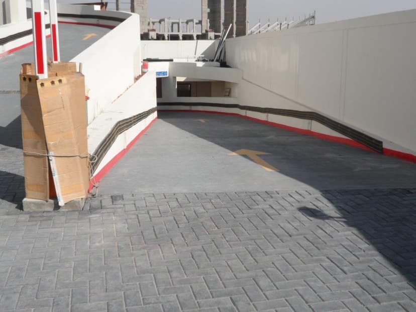 Coral International Hotel Apartment construction — photo 3