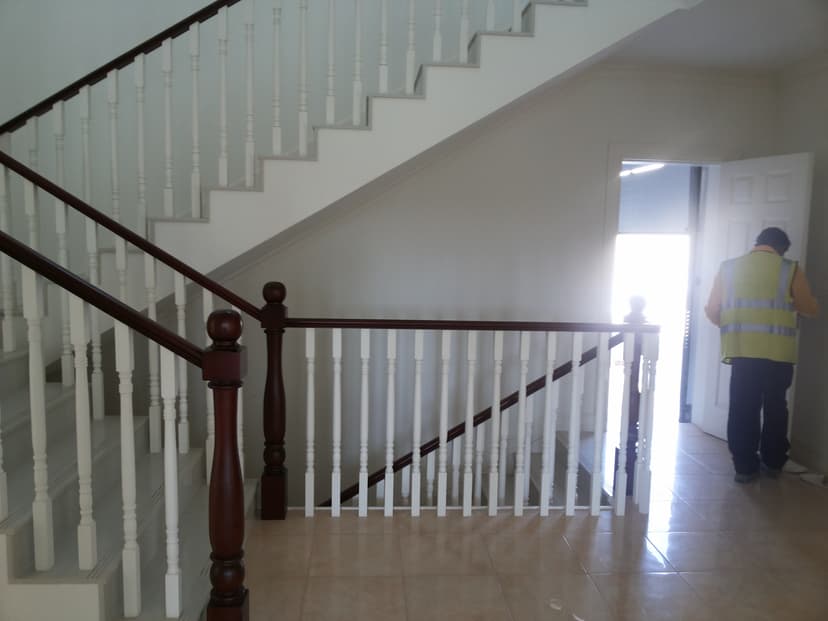 Olive Point construction — photo 1