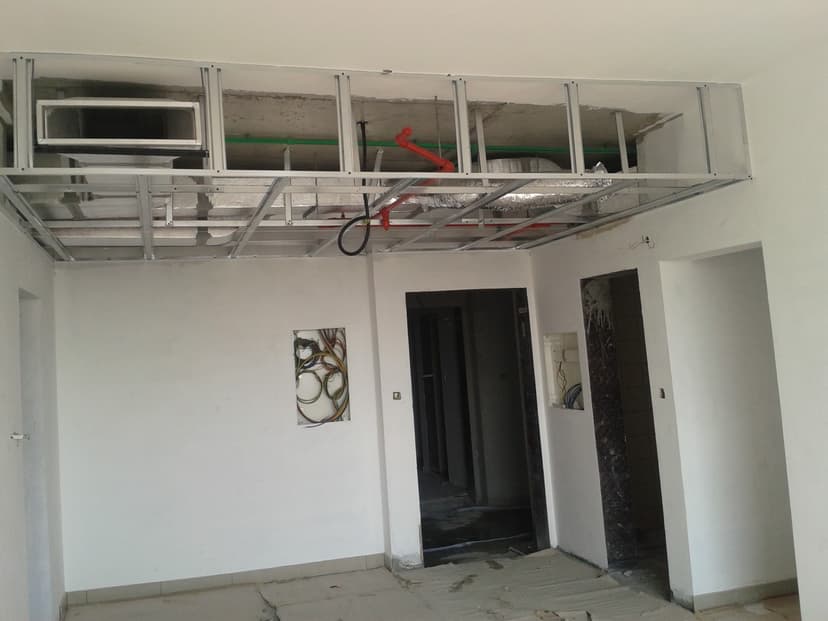 La Riviera Estate construction — photo 26