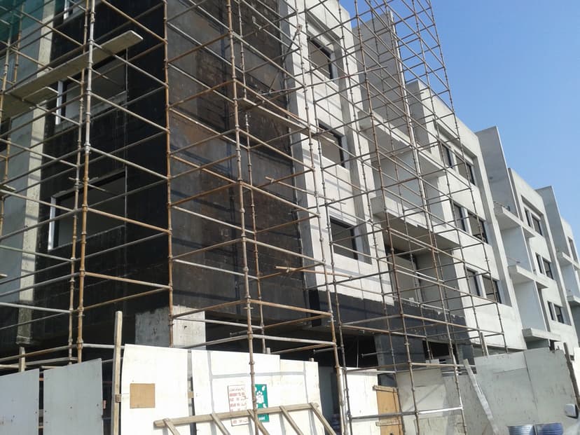 La Riviera Estate construction — photo 27