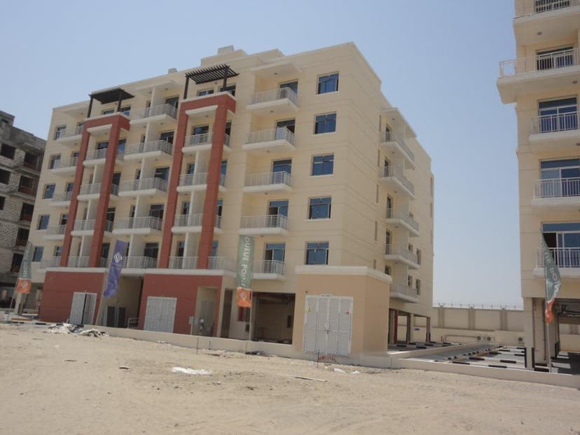 Qpoint Liwan-plot R097 construction — photo 4
