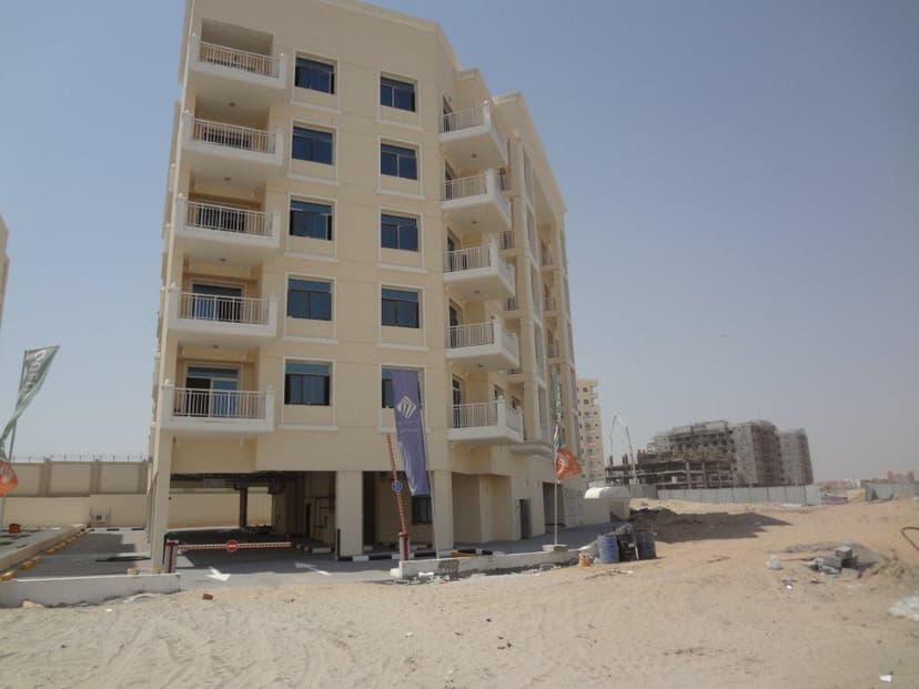 Qpoint Liwan-plot R100 construction — photo 3