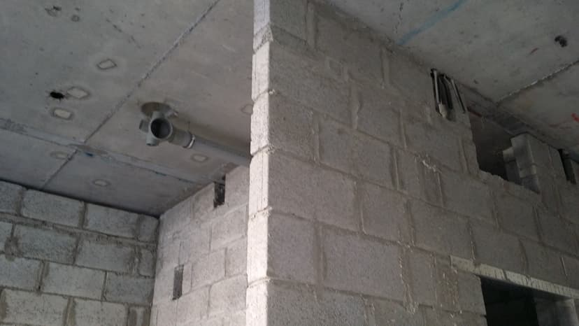 Eagle Heights construction — photo 136