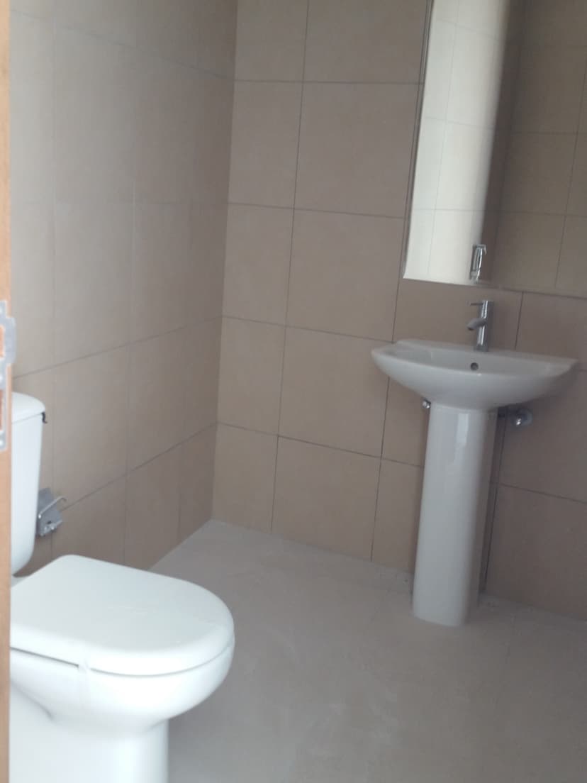 Hiliana construction — photo 18