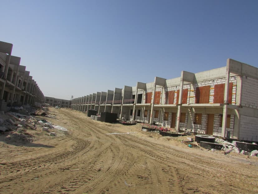 Warsan Village a construction — photo 45