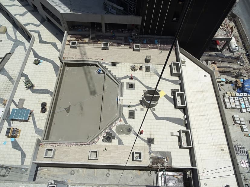 The Onyx construction — photo 45