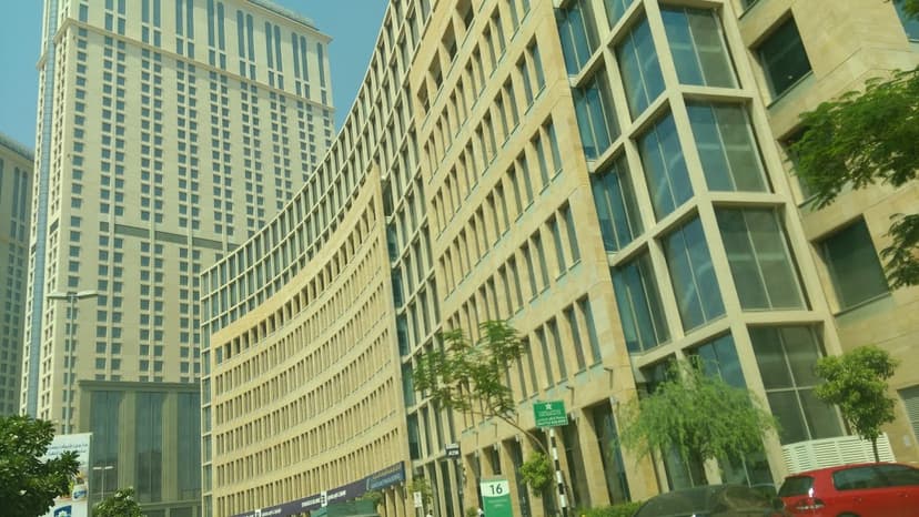 Dubai Health Care City Phase 1 — photo 1