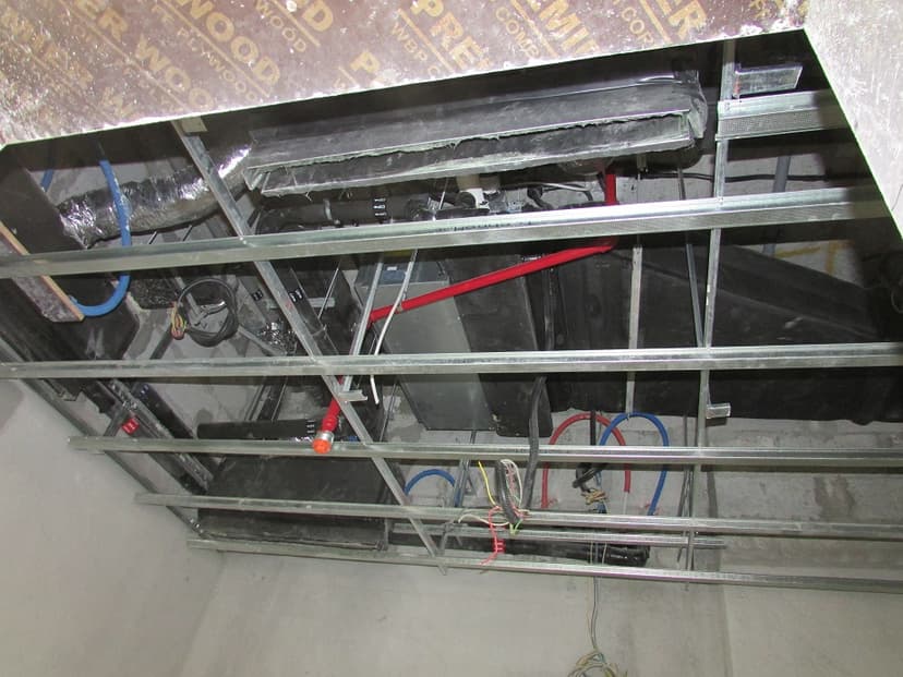The 118 construction — photo 30