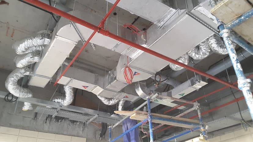 Qpoint Liwan-plot R009 construction — photo 13