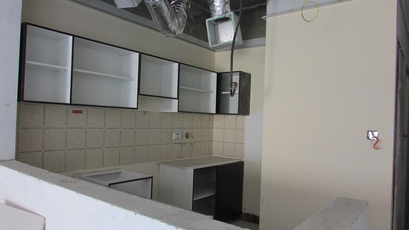 Qpoint Liwan-plot R051 construction — photo 11