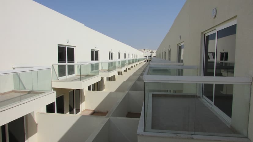 Warsan Village a construction — photo 12