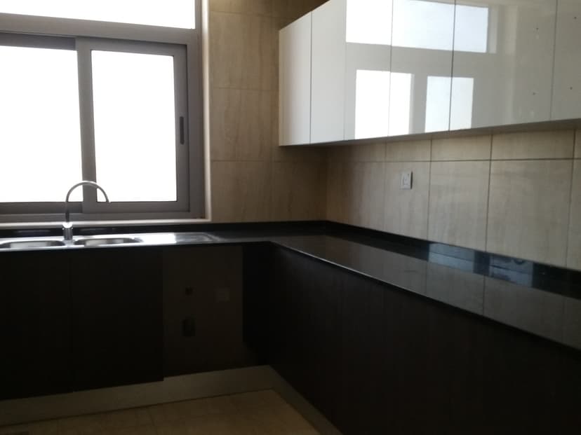 Azizi. Yasamine construction — photo 14