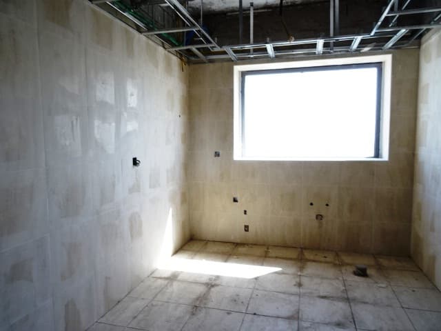Azizi. Liatris construction — photo 14