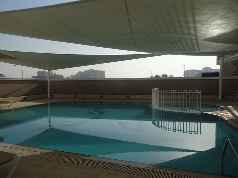 Burj View Residence construction — photo 2