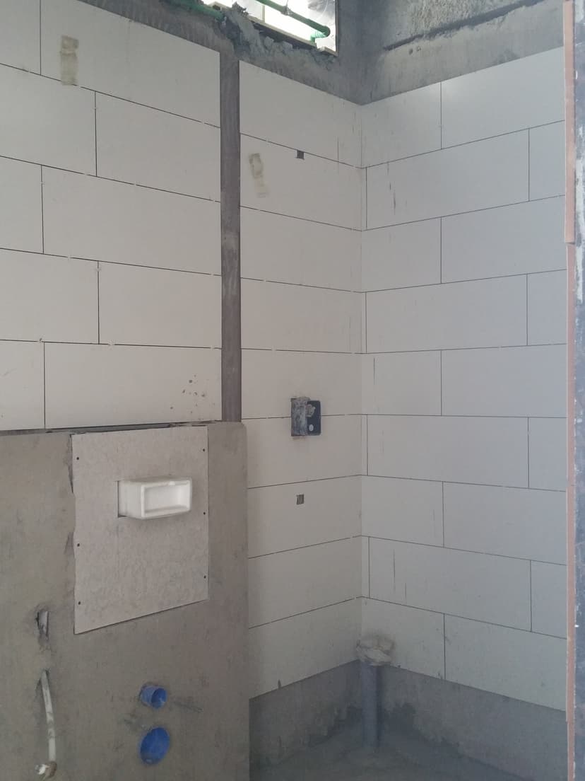 J8 construction — photo 18