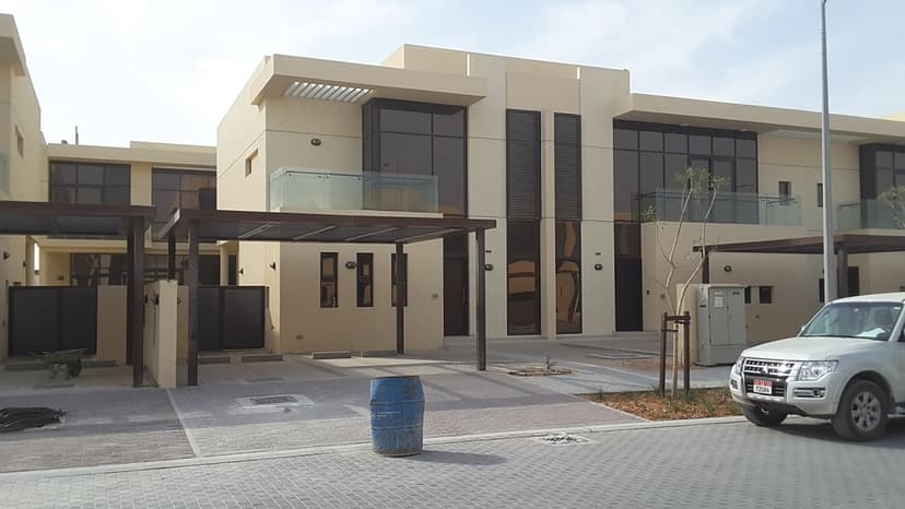 DAMAC Hills - Rockwood construction — photo 7