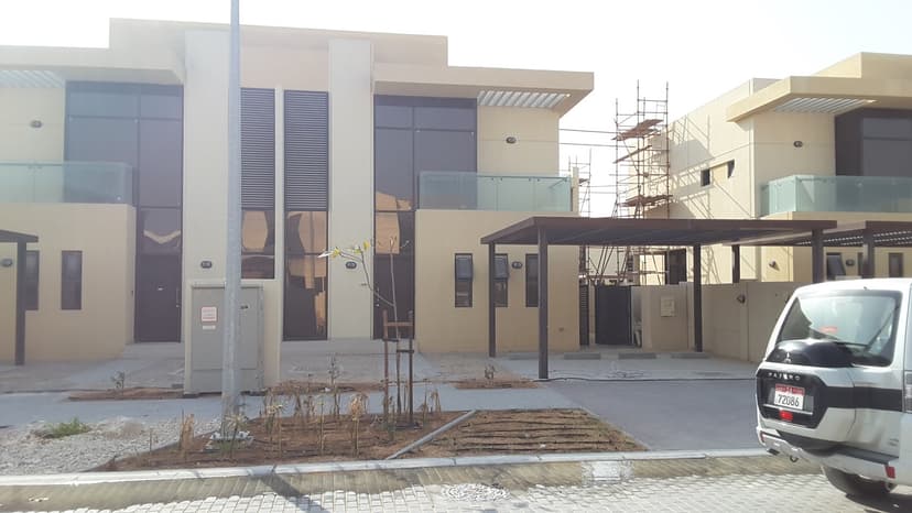 DAMAC Hills - Trinity construction — photo 16