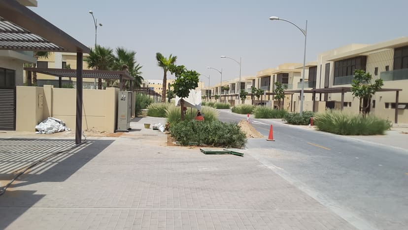 DAMAC Hills - Trinity construction — photo 14