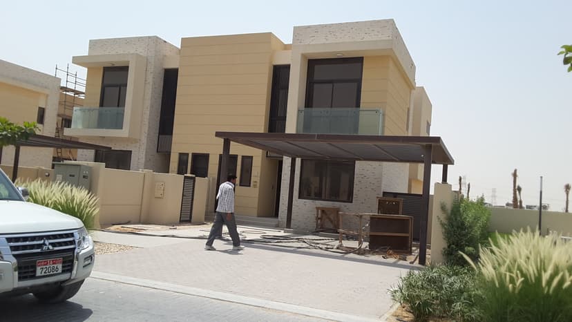 DAMAC Hills - Trinity construction — photo 11