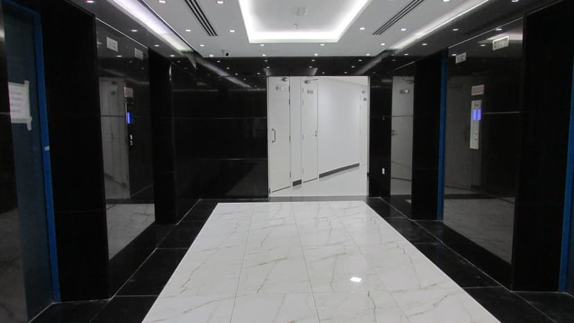 Crystal Residence construction — photo 3