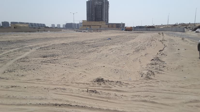 DAMAC Hills - Golf Vita construction — photo 70