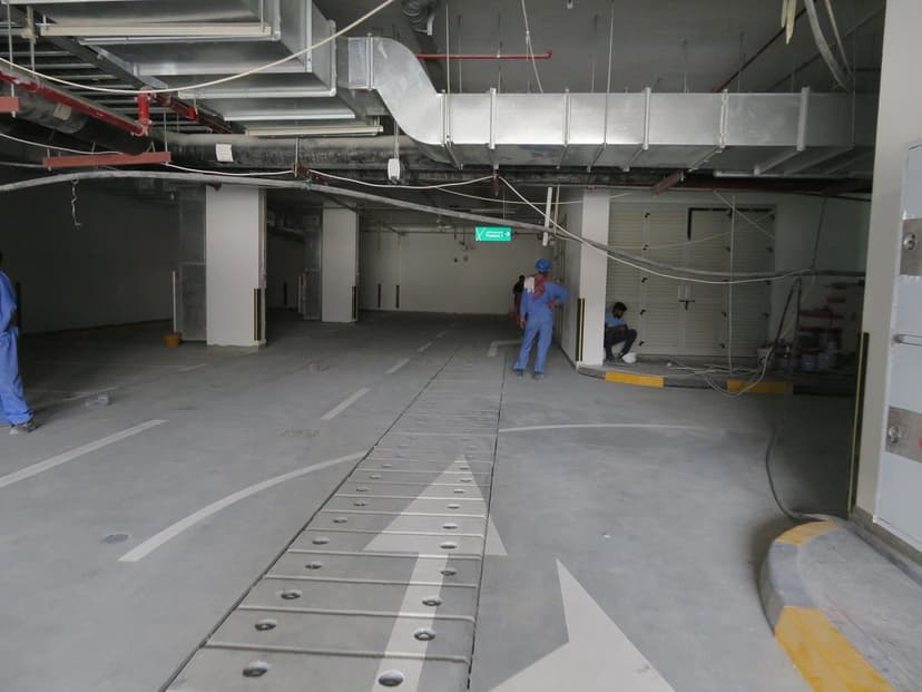 La-Riviera Apartments construction — photo 16
