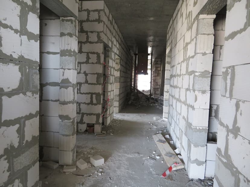 V2 construction — photo 69
