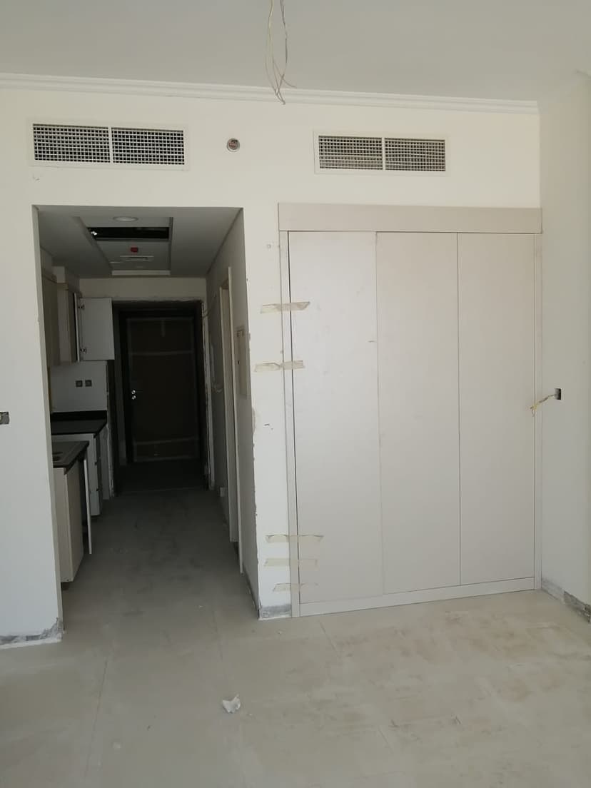 DAMAC Hills - Carson construction — photo 44