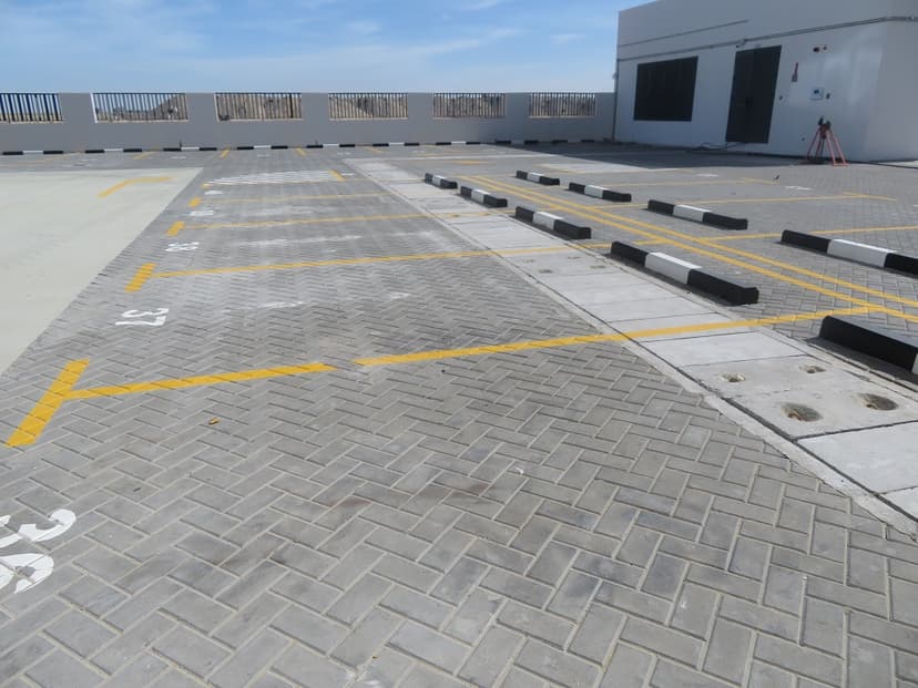 Al Haseen Residence construction — photo 17