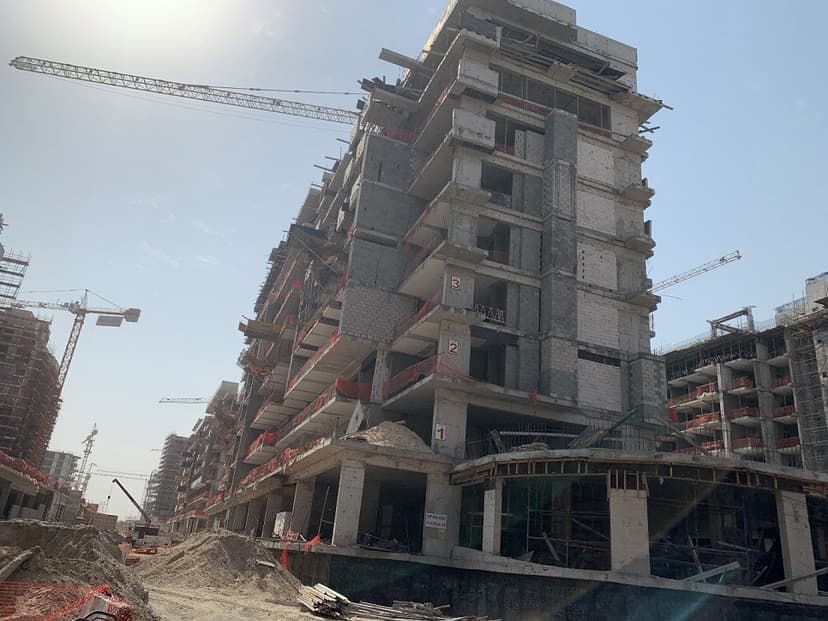 Azizi Riviera 18 construction — photo 59