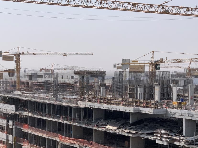 Azizi Riviera 18 construction — photo 57