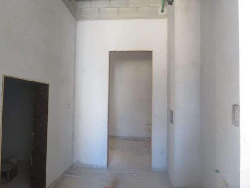 Paradise Hills construction — photo 84