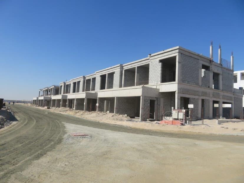 Paradise Hills construction — photo 86