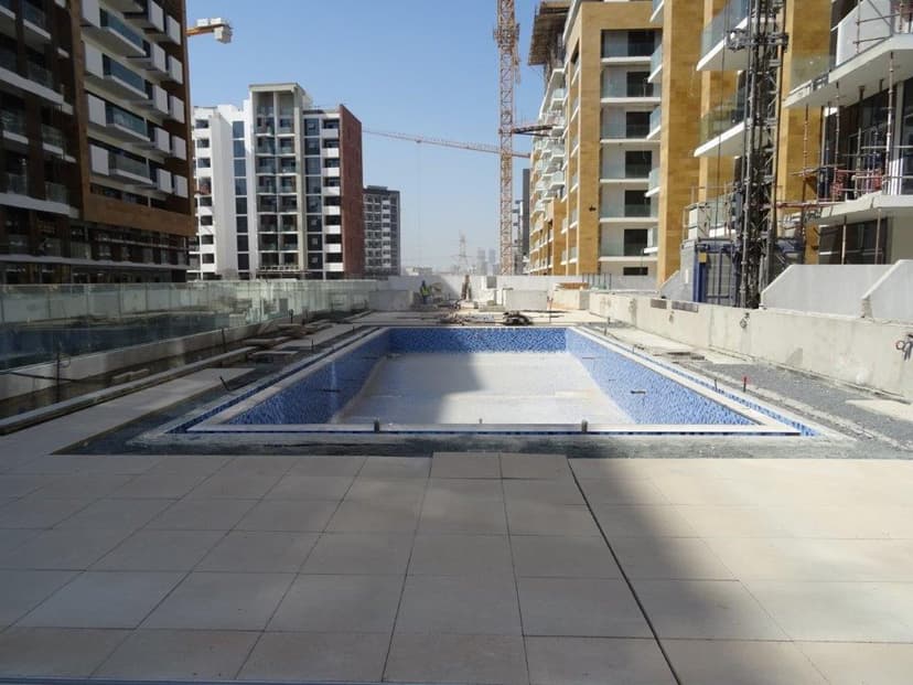 Azizi Riviera 6 construction — photo 23