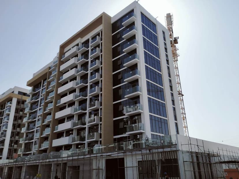 Azizi Riviera 11 construction — photo 43