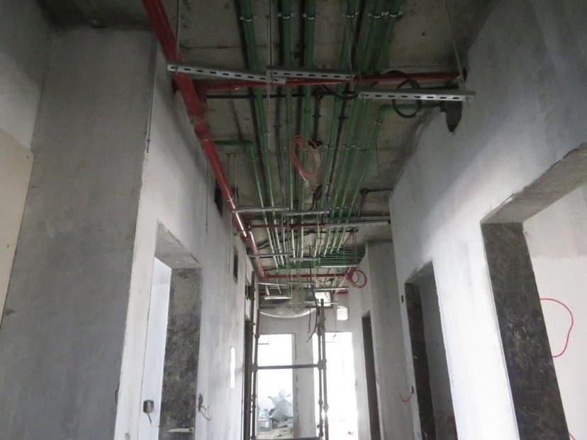 V2 construction — photo 31