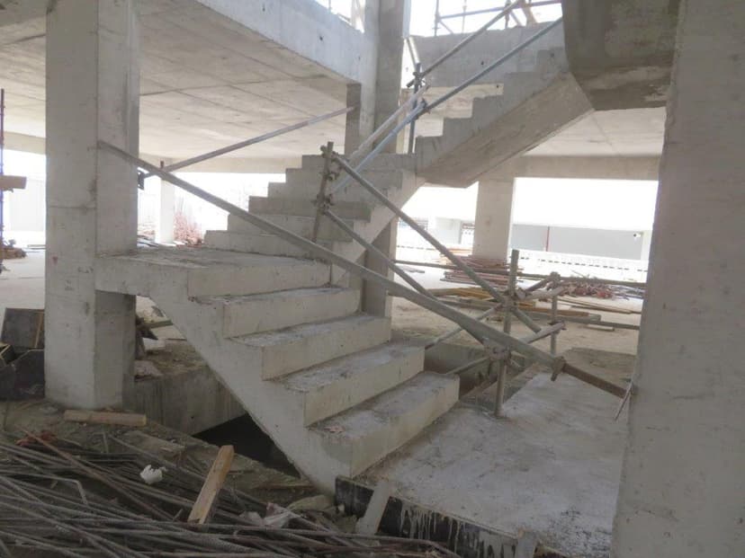 The Residence construction — photo 36