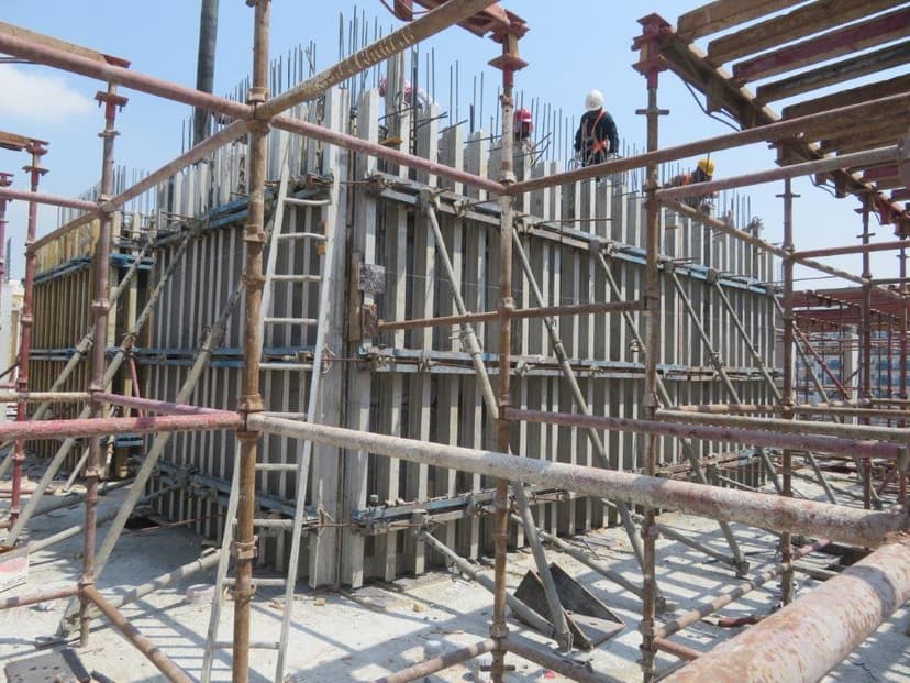 The Residence construction — photo 38