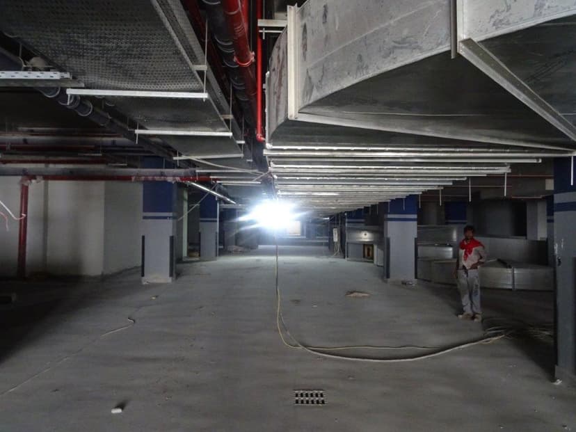 Azizi Riviera 16 construction — photo 28