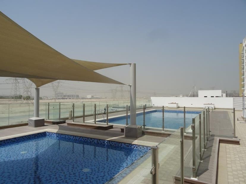 Azizi Riviera 10 construction — photo 16