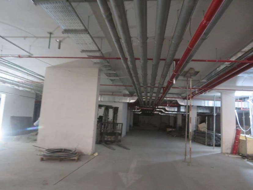 V2 construction — photo 24