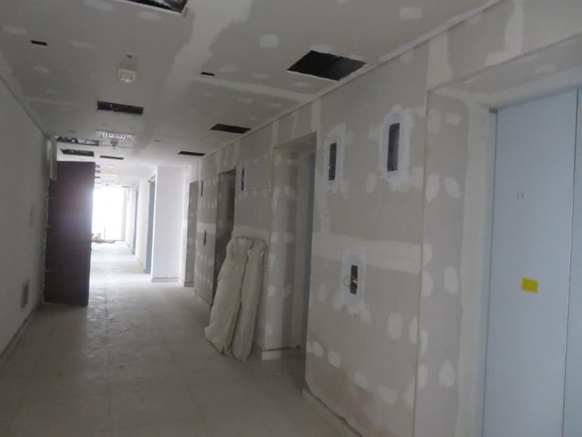 V2 construction — photo 23