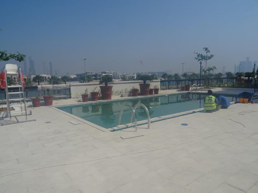 La Rive construction — photo 6
