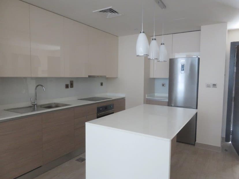 Q Gardens Boutique Residences construction — photo 3