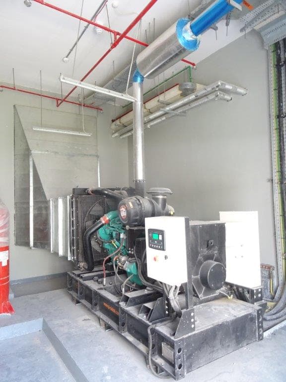 Azizi Riviera 9 construction — photo 3