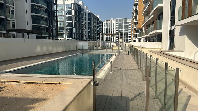 Azizi Riviera 25 construction — photo 5